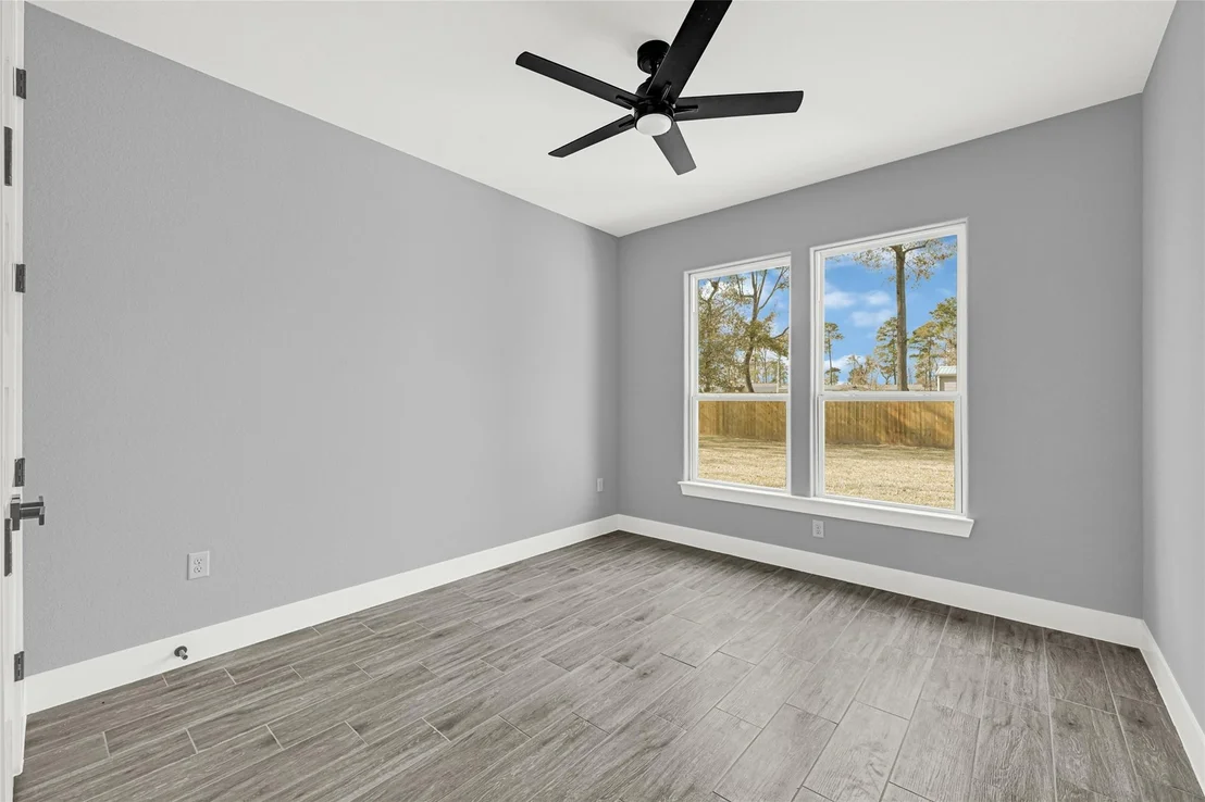 Photo of 515 Fairfax Lane