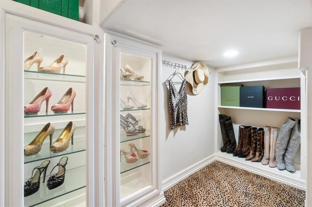 Photo of 337 W Pines Drive