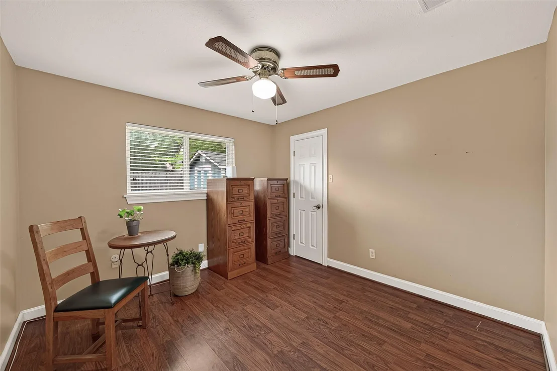 Photo of 9618 Springmont Drive