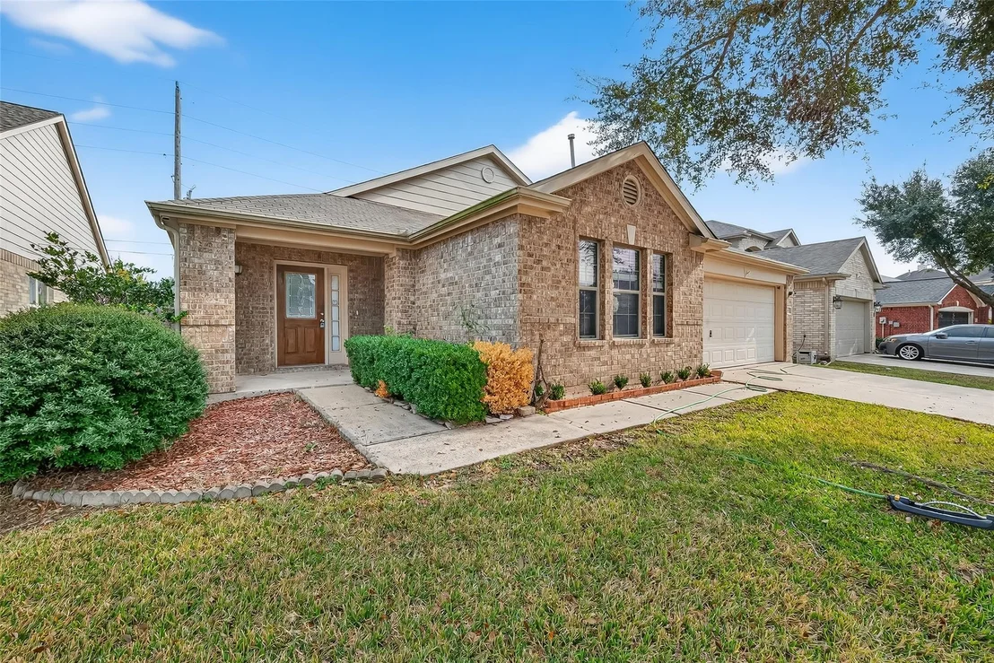 Photo of 3014 Crestbrook Bend Lane