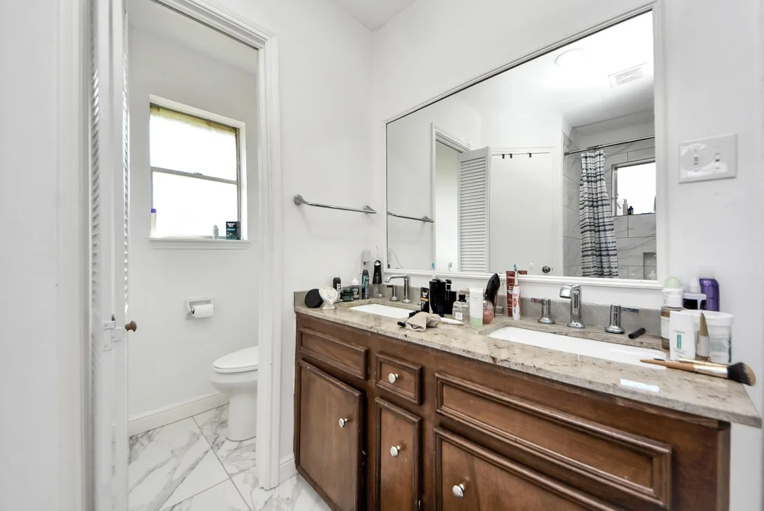 Photo of 2531 Willow Drive
