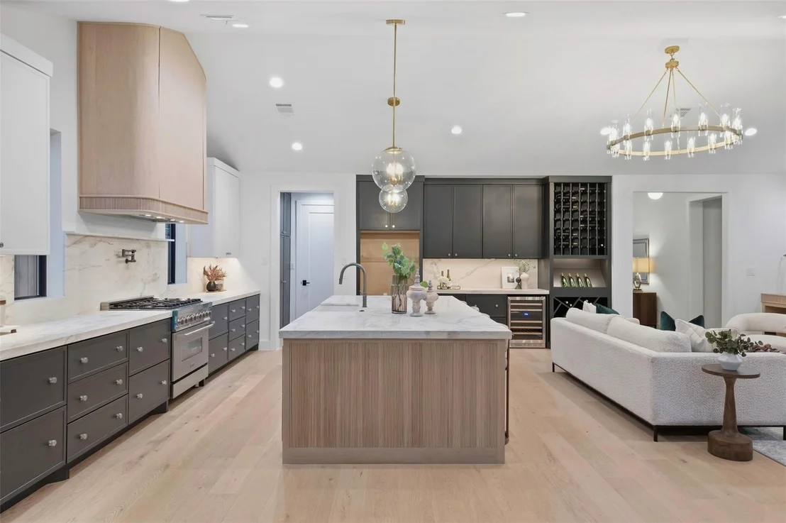 Photo of 2023 Viking Drive