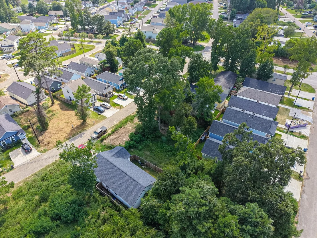 Photo of 16708 E Ivanhoe