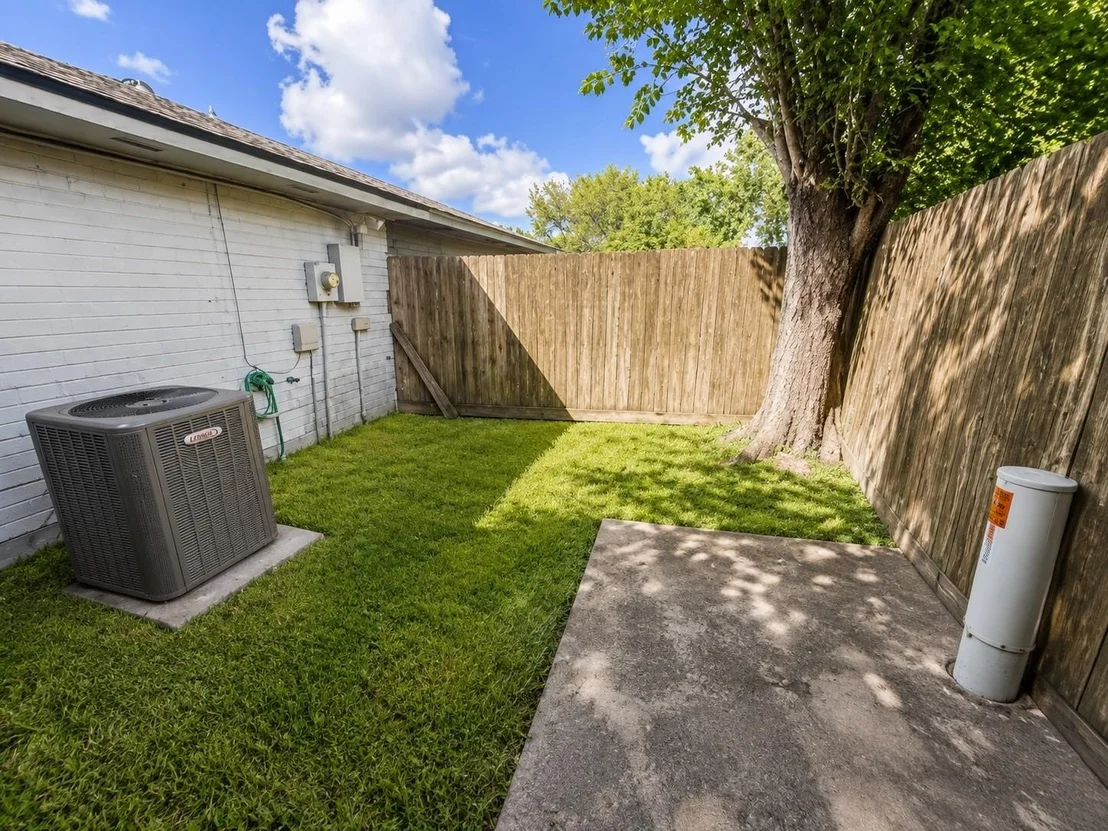 Photo of 3105 Oak Rock Circle