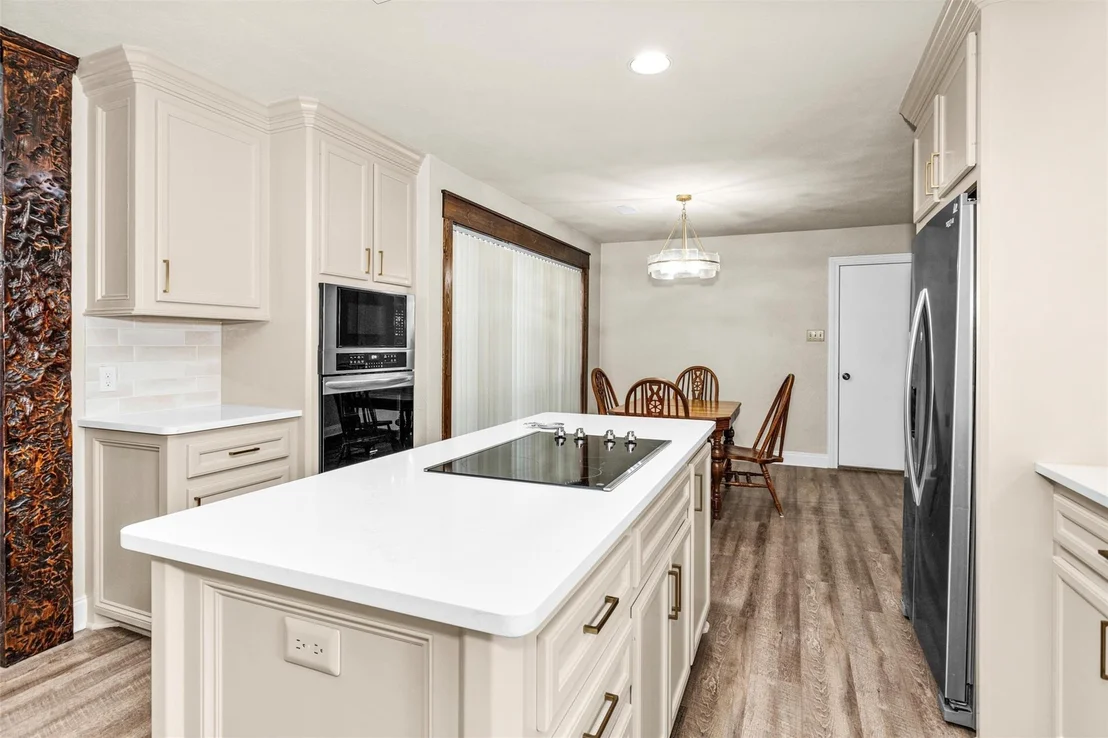 Photo of 2230 Foreland Drive