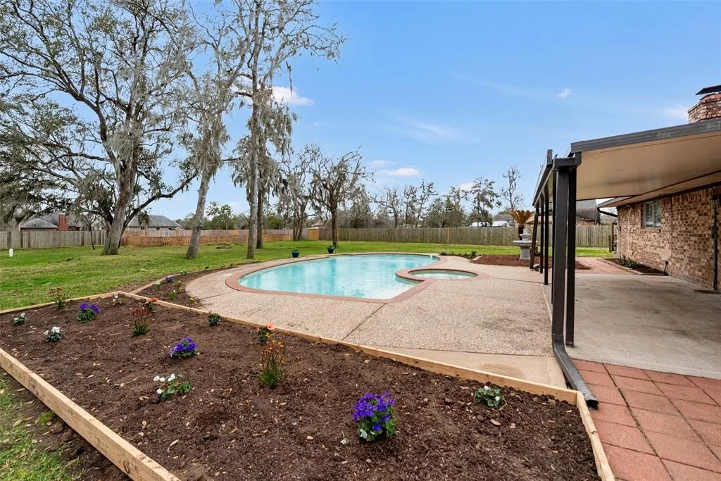 Photo of 108 Deer Trail