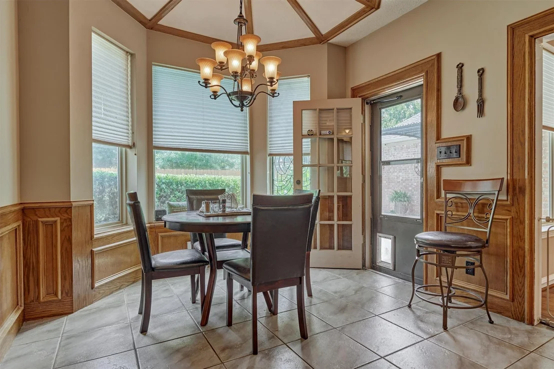 Photo of 423 Pine Edge Drive