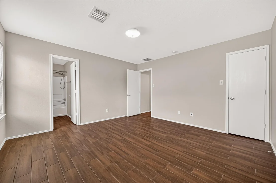 Photo of 12926 Valleygate Lane