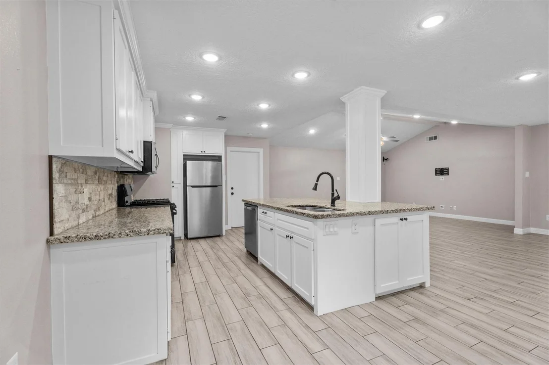 Photo of 703 Barbara Street