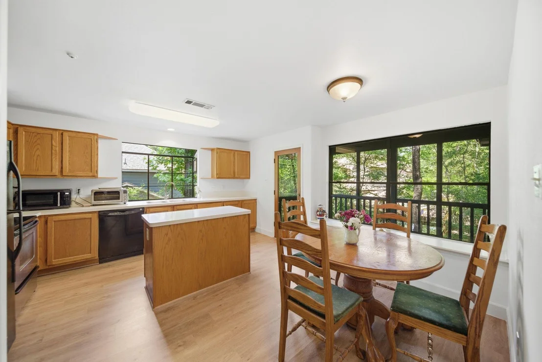 Photo of 135 E Wilde Yaupon