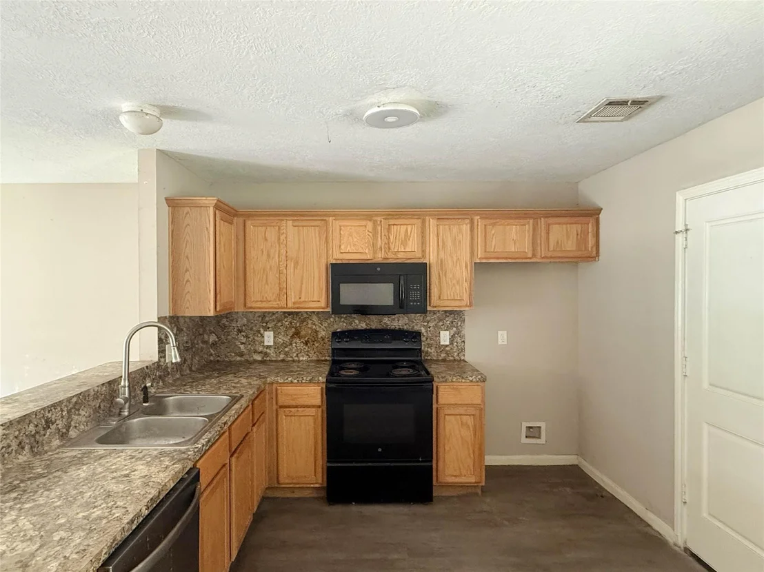 Photo of 15028 Austin Road
