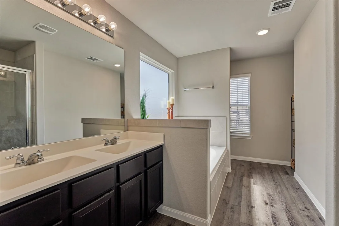 Photo of 25615 Brooklyn Lane