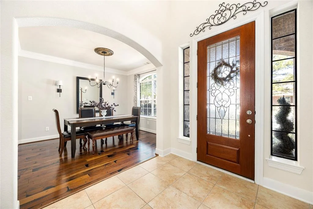 Photo of 17422 Ebeys Landing Ln Lane