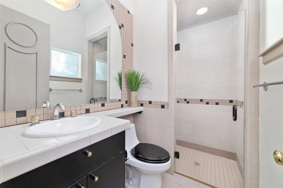 Photo of 2814 Cedar Woods Place