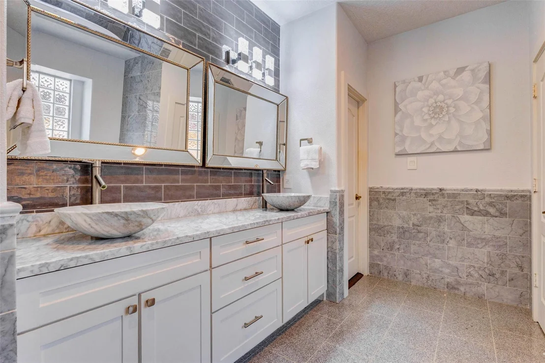 Photo of 1519 Darnley Lane