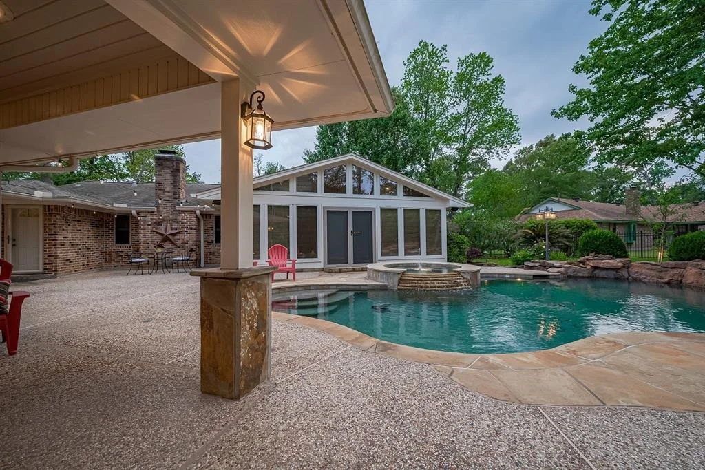 Photo of 12806 Lakecrest Drive