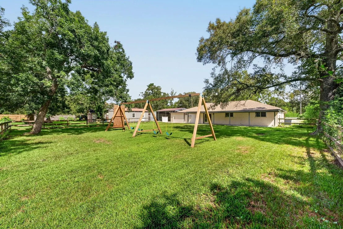 Photo of 1718 County Road 401