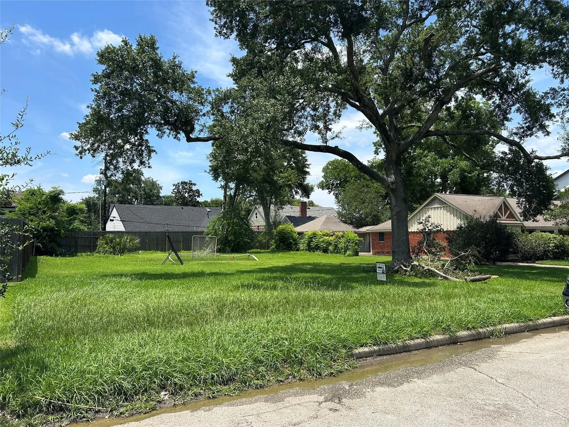 Photo of 5010 Yarwell Drive
