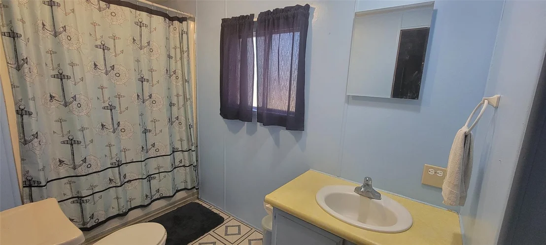 Photo of 137 White Oak