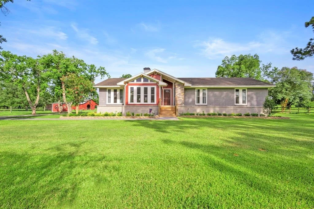 Photo of 3211 County Road 237