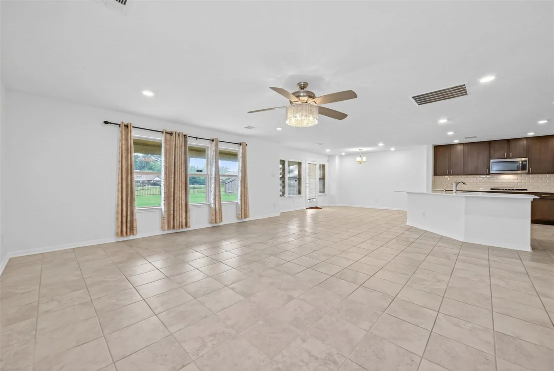 Photo of 4027 Lake Cypress Circle
