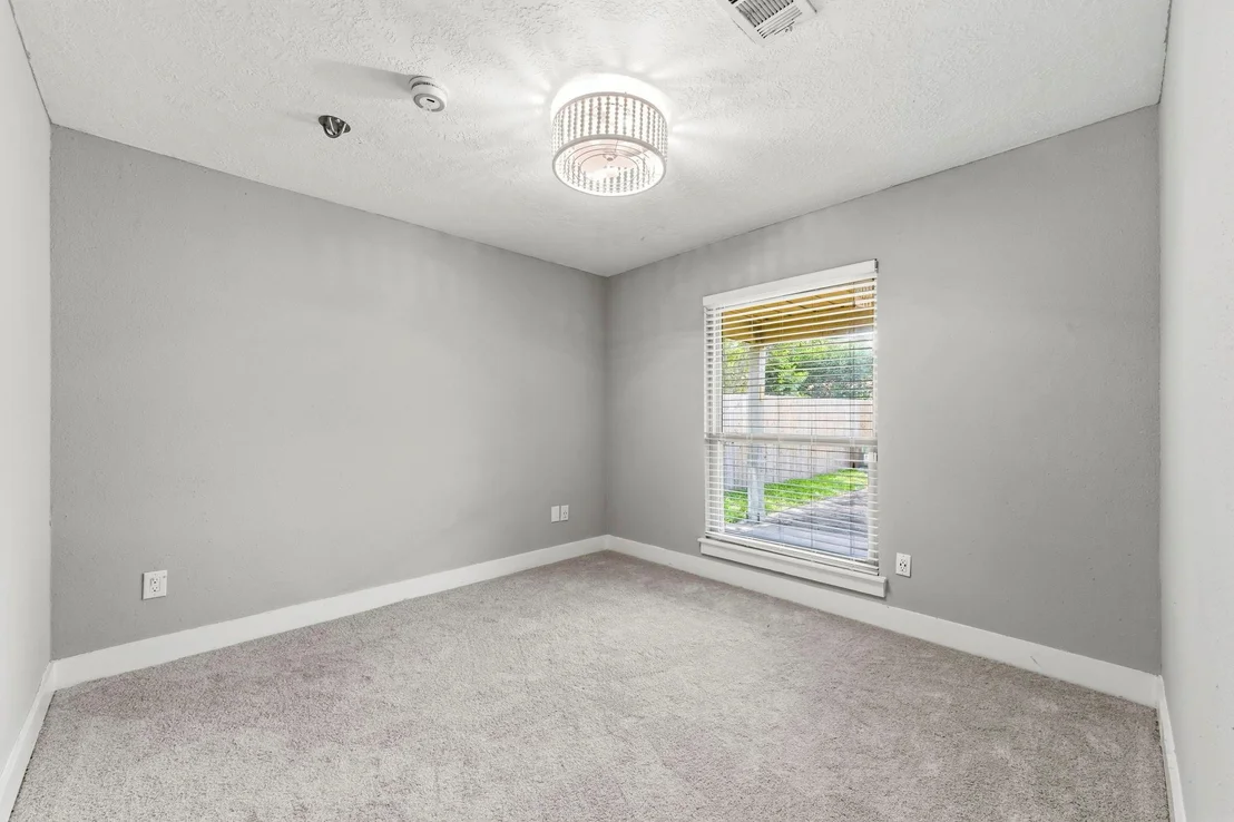 Photo of 1410 Park Wind Drive