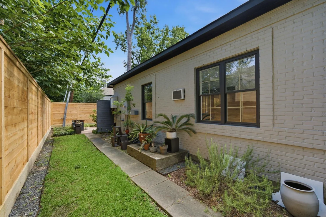 Photo of 1601 Pine Chase Drive