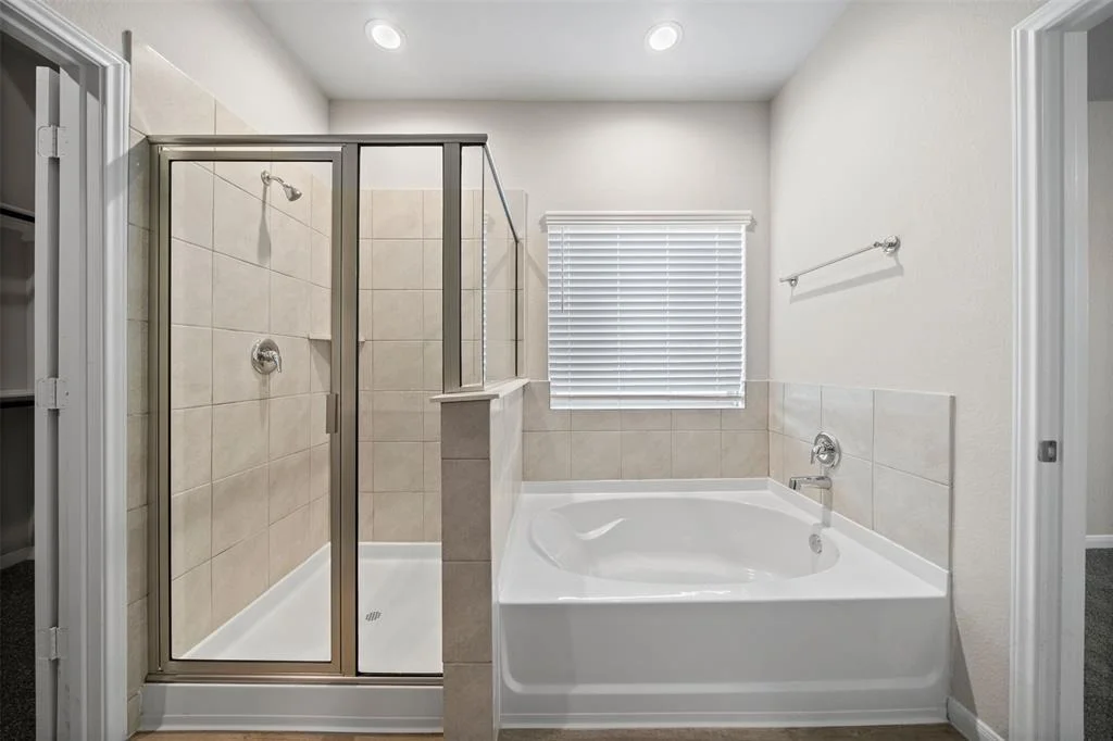 Photo of 204 Emerald Thicket Lane