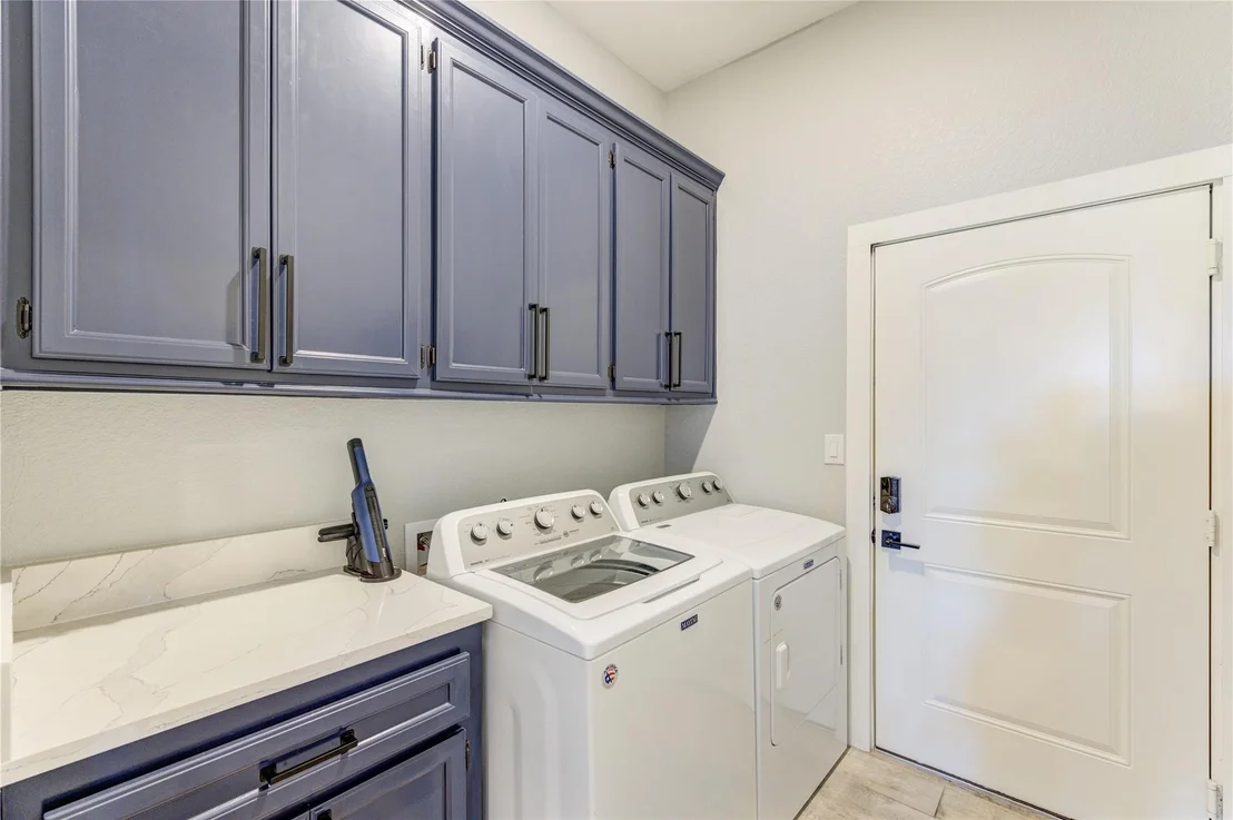 Photo of 931 Angus Trail