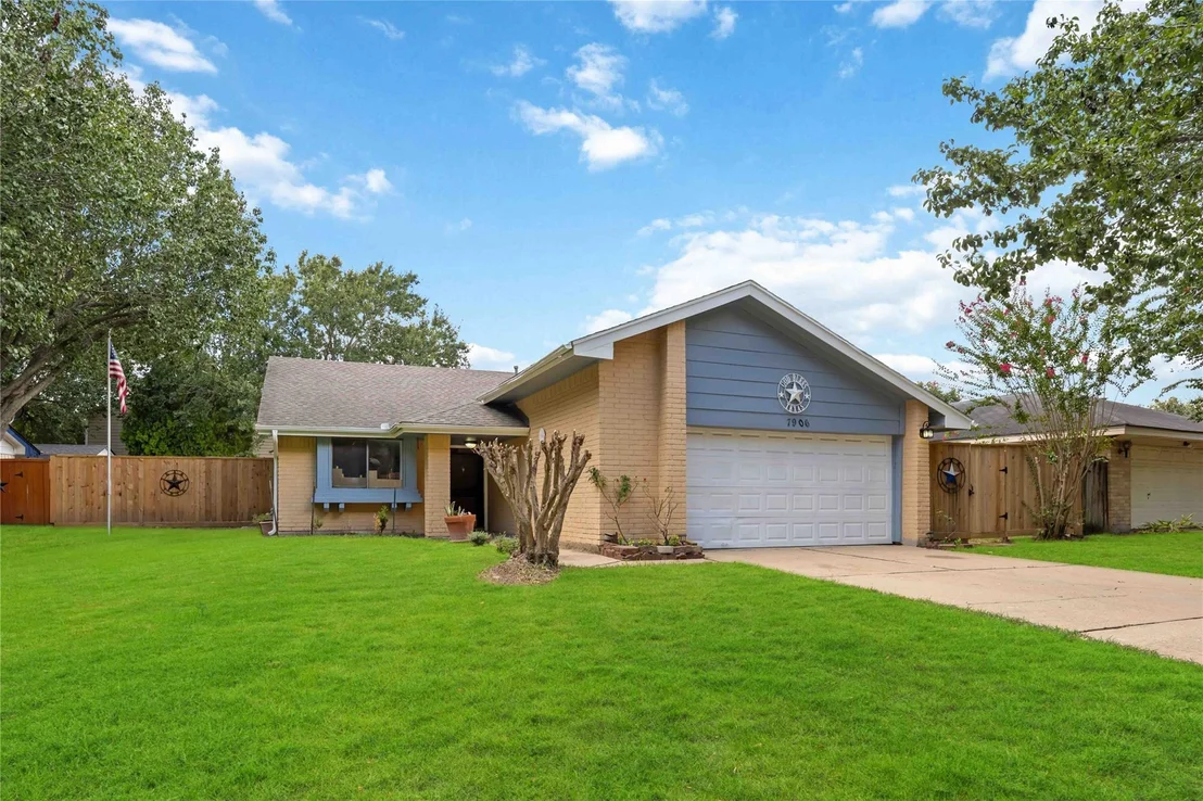 Photo of 7906 El Capitan Drive