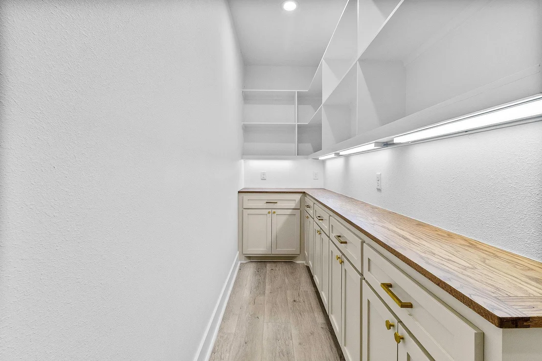 Photo of 275 Hereford