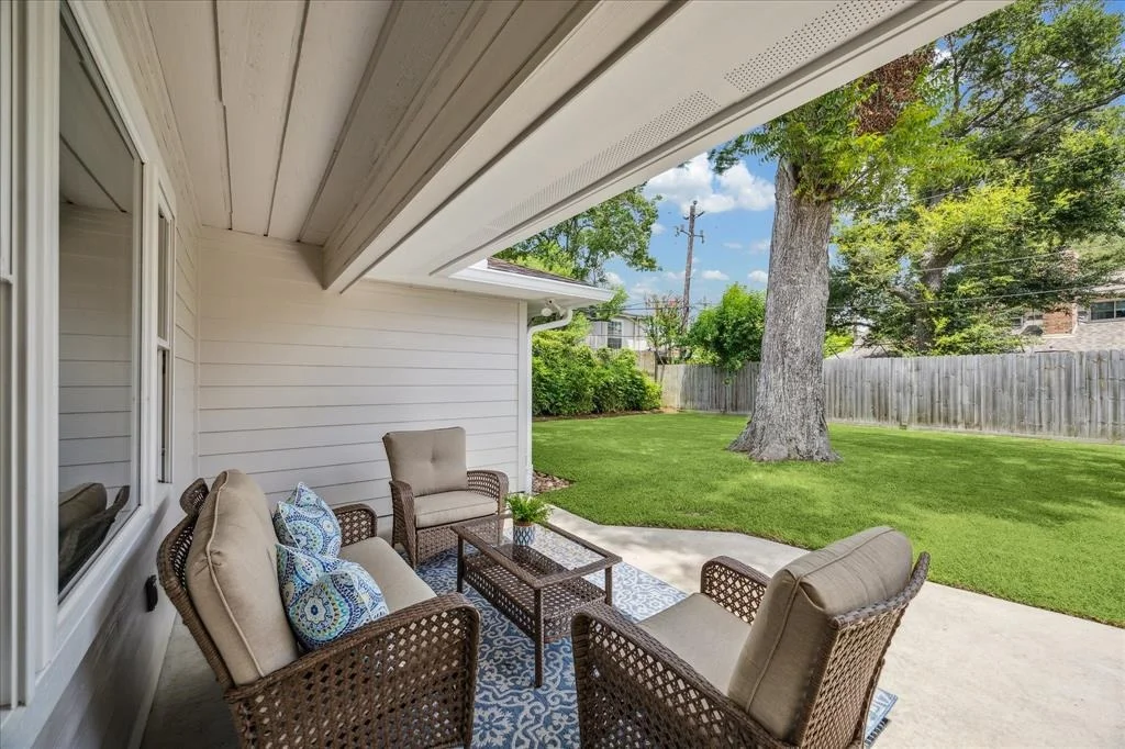 Photo of 14022 Taylorcrest Road