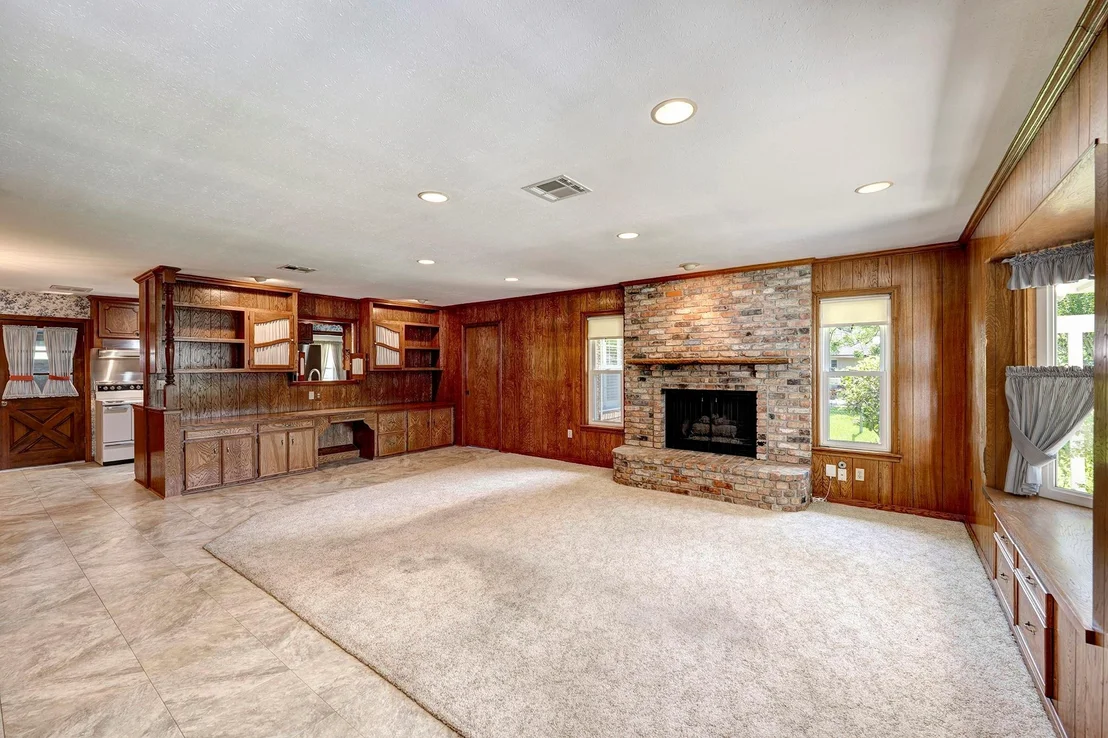 Photo of 6215 Waltway Drive