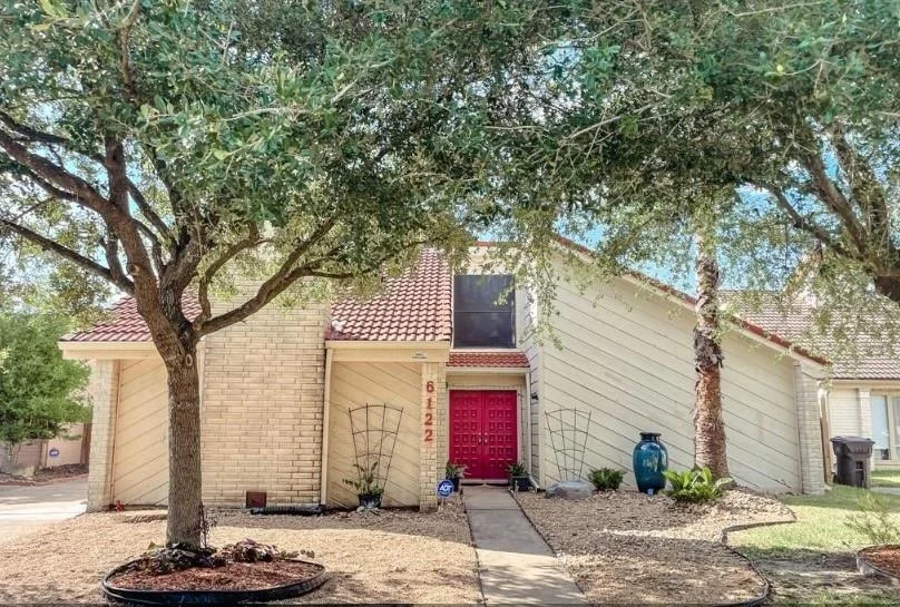 Photo of 6122 Gallant Forest Drive