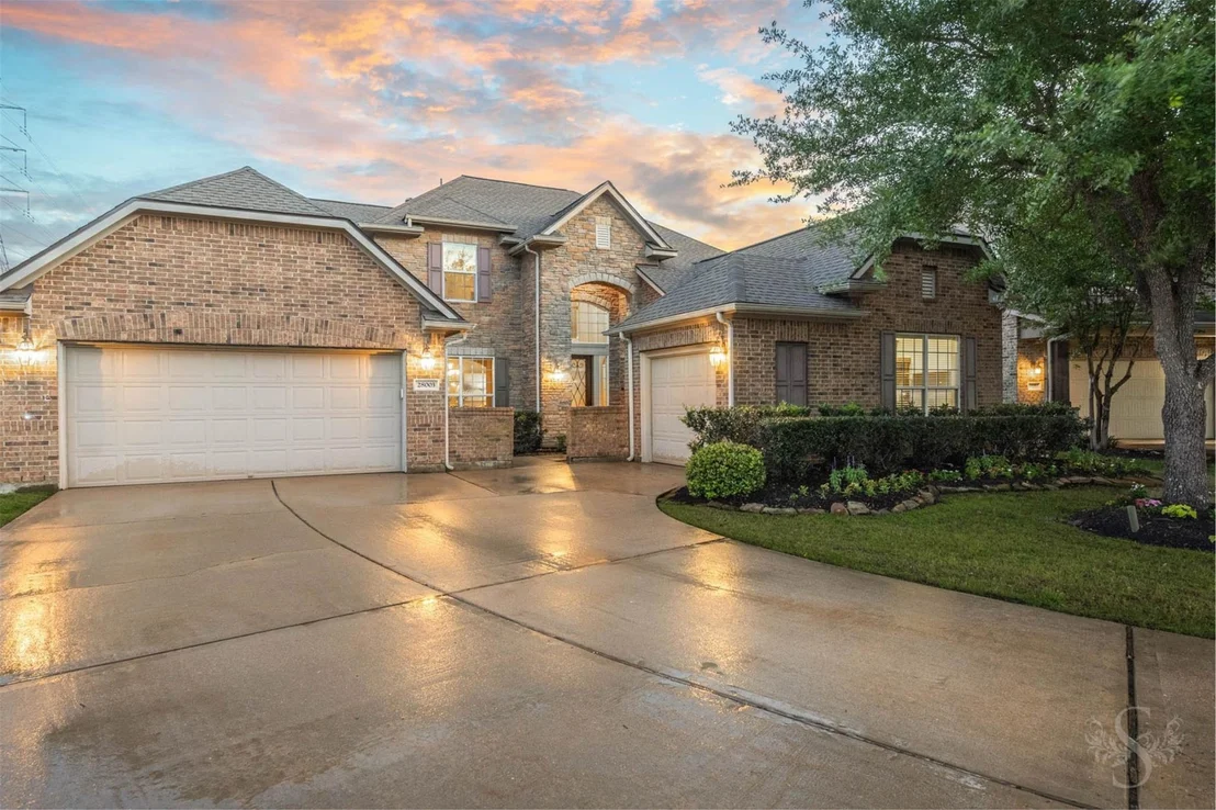 Photo of 28003 Nobbe Hollow Drive