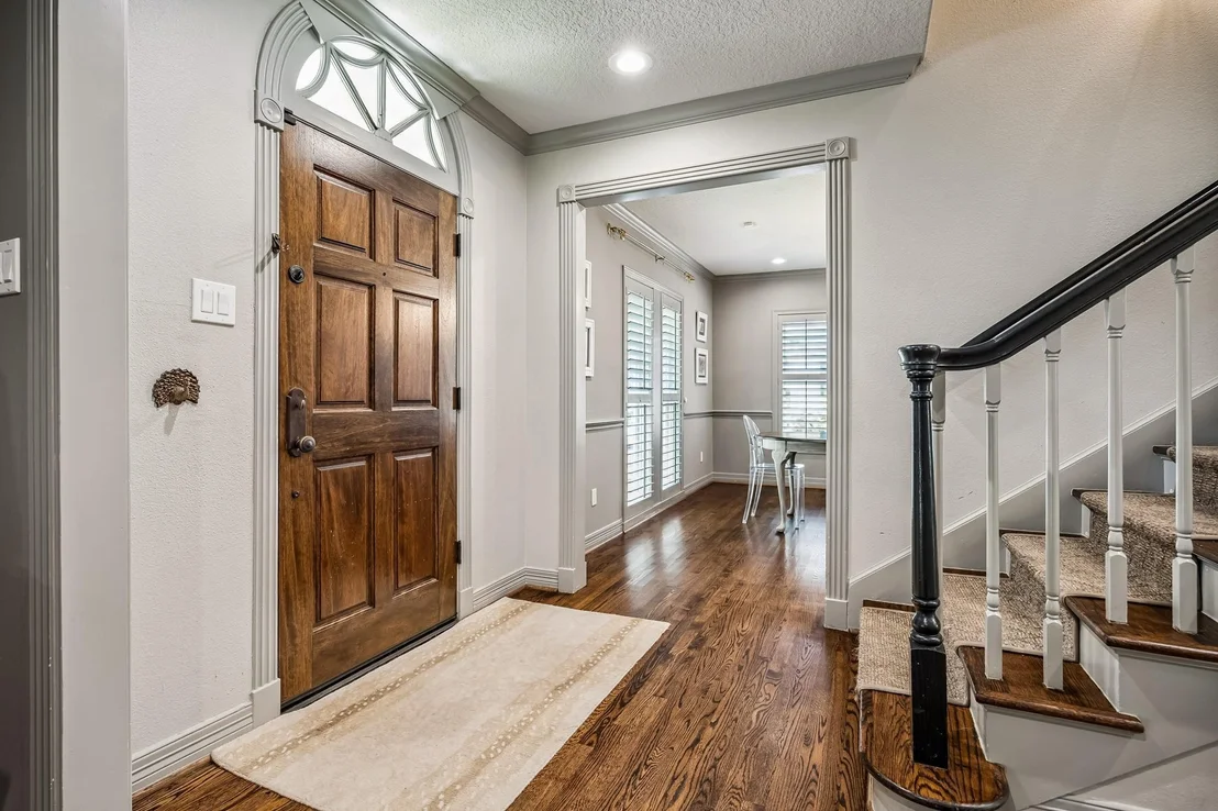 Photo of 3214 Sunset Boulevard