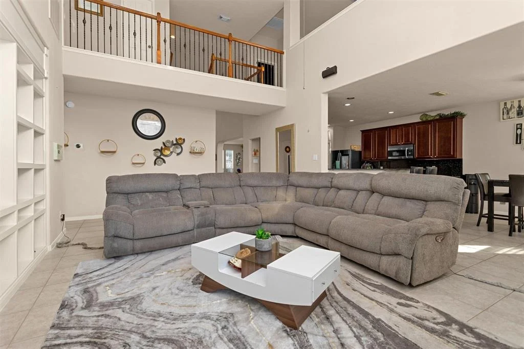 Photo of 2911 E Lake Falls Circle