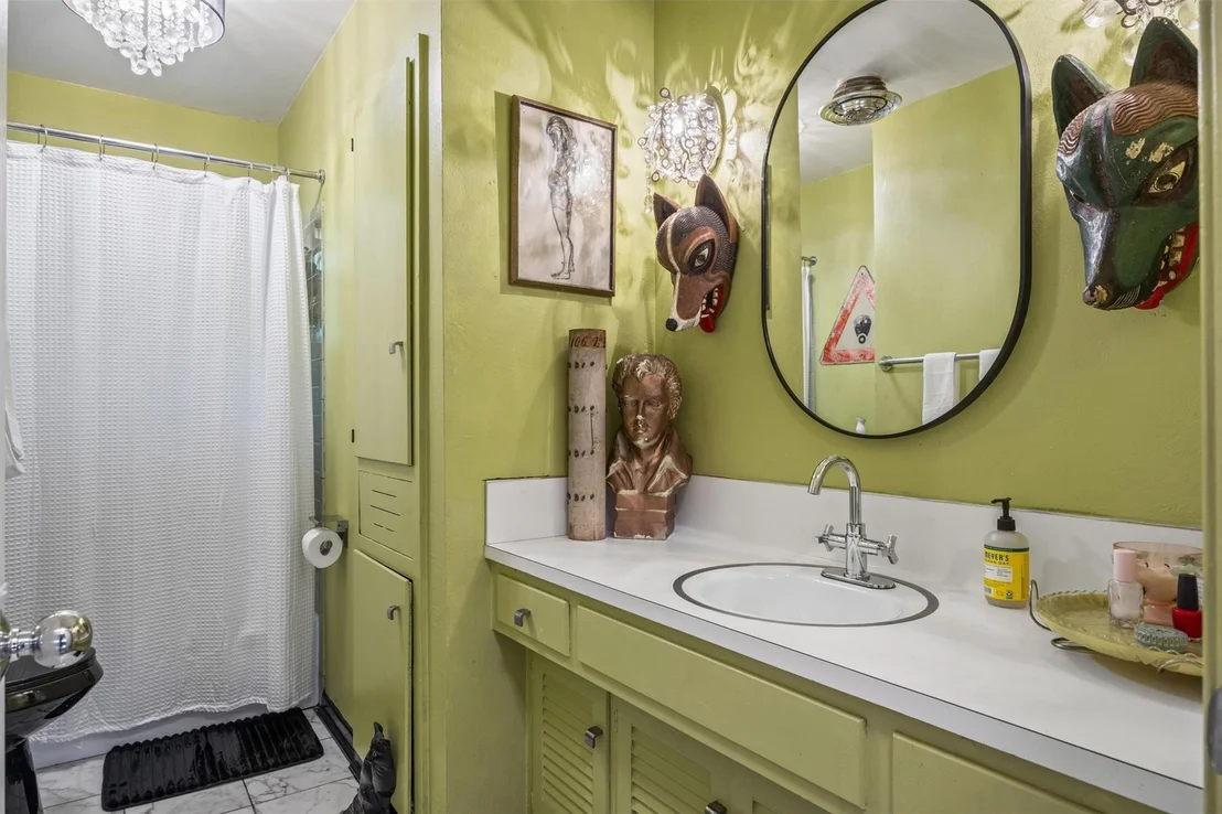 Photo of 3304 Whitepine Drive