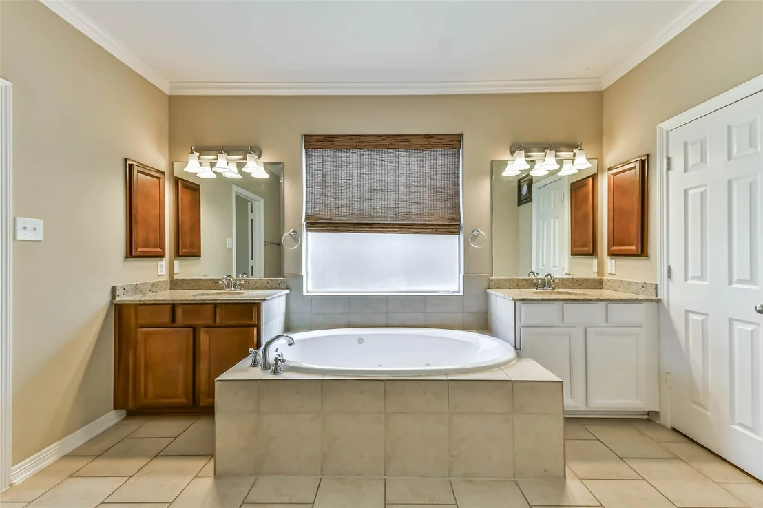 Photo of 2425 Harbor Chase Drive