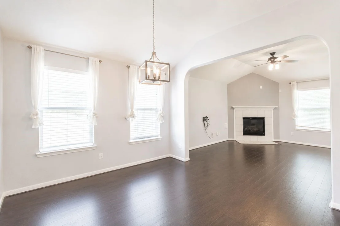Photo of 303 Burris Park Dr Drive