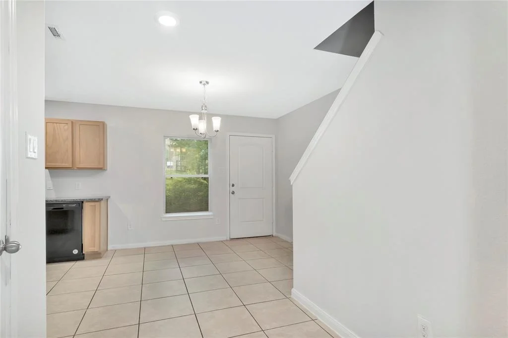 Photo of 4079 Frontier Road