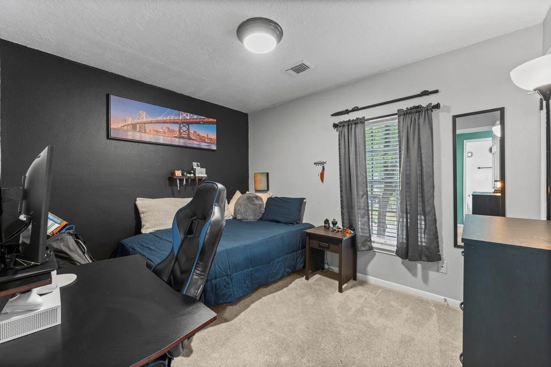 Photo of 94 Rockridge Drive
