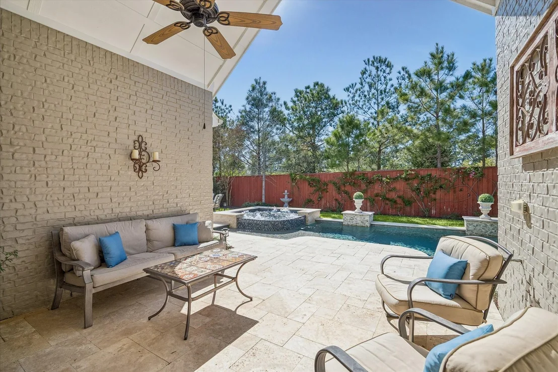 Photo of 15 Overland Heath Drive
