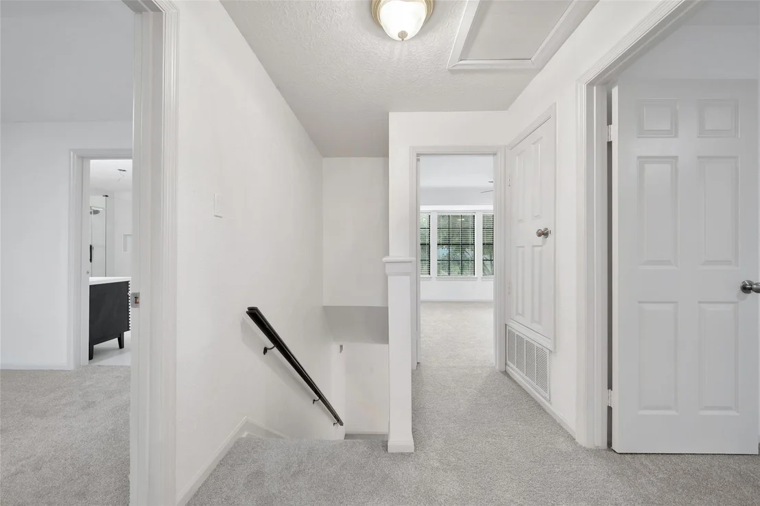 Photo of 34 Village Knoll Place