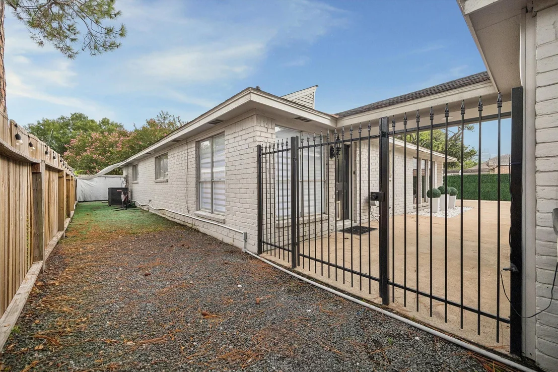 Photo of 11319 Olympia Drive