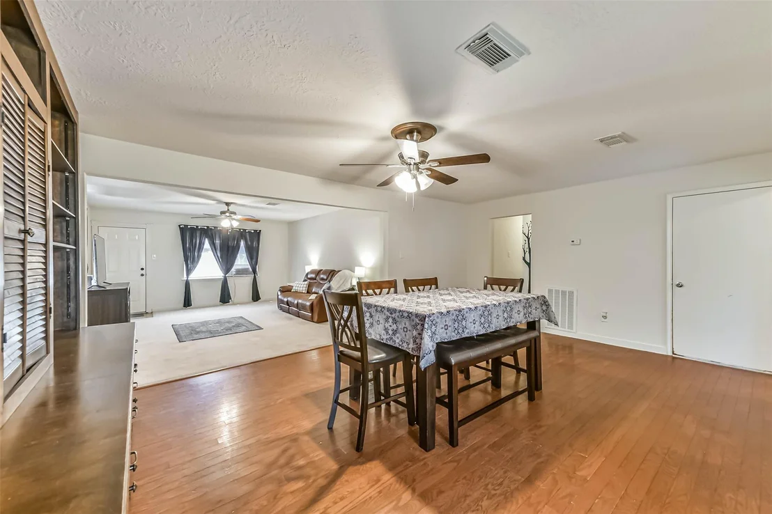 Photo of 115 N Shirley Street