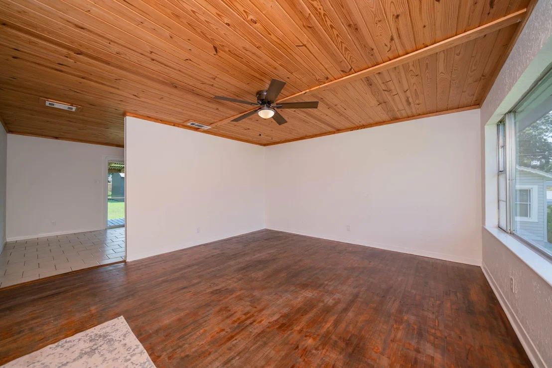 Photo of 818 Bean Ave