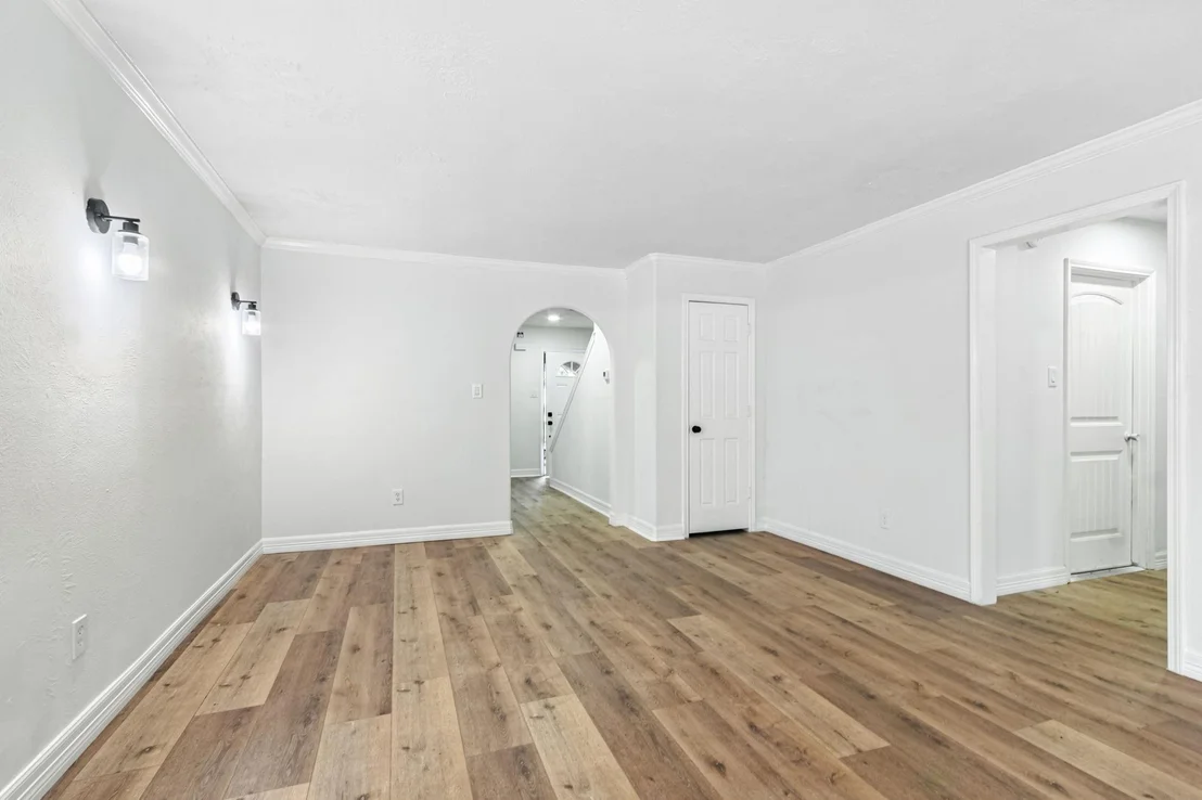 Photo of 606 Orangewood Drive