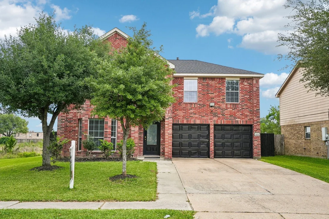 Photo of 5119 Laurynnbrook Drive