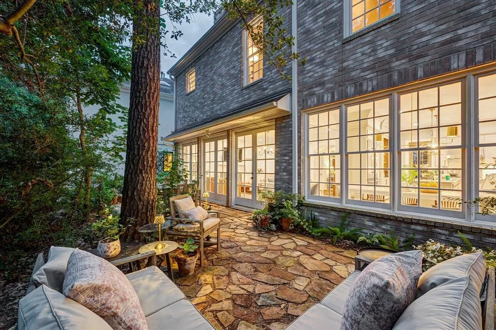 Photo of 30 Hudson Circle